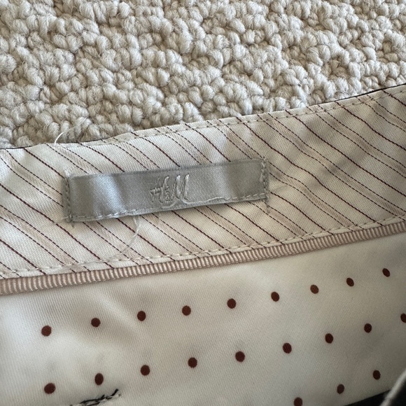 H&M Black pencil skirt with pockets - Picture 3 of 11